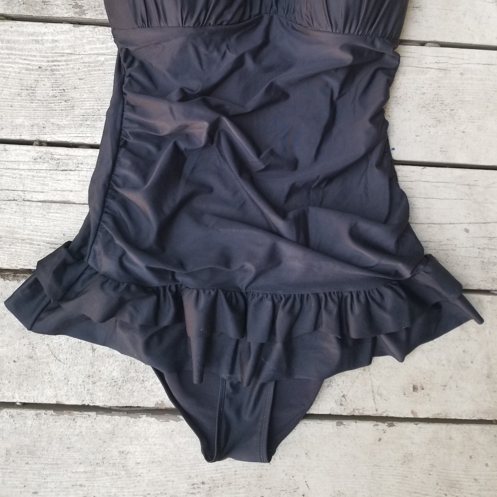 Hot Topic 🔥 Torrid One piece swim suit. XL - Picture 3 of 11